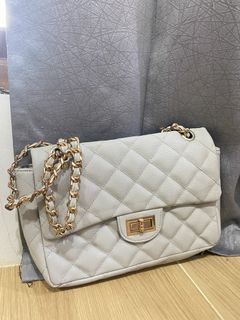 (Kategori: ) berada di . Dikirim oleh prelovedlaffy (ID iklan 1447366982, Gambar 1). Deskripsi: .