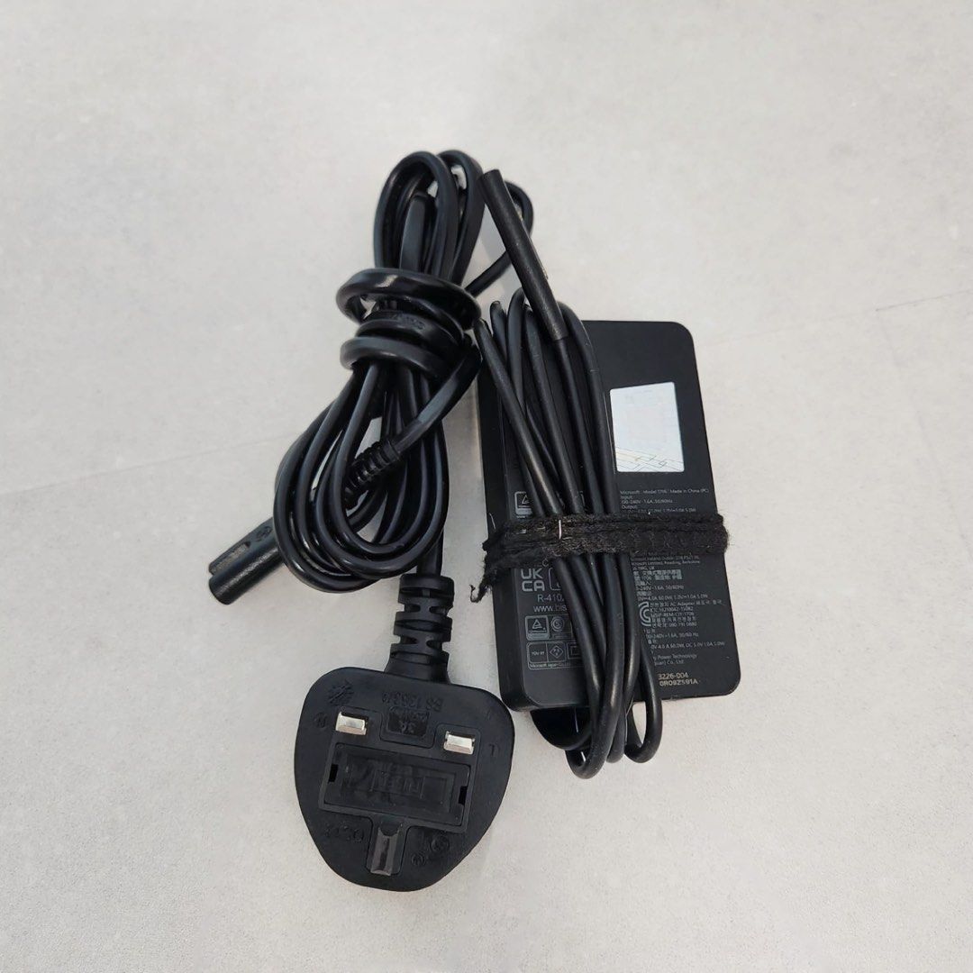Microsoft 65W Power Supply Adapter Charger498946552911646721