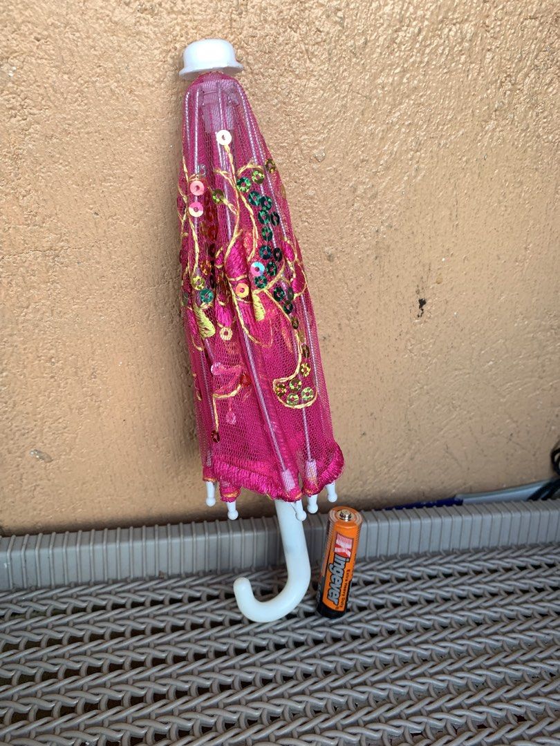 Mini Cute Umbrella (Category: Umbrellas) located in Manila. Submitted by macks_toys (Listing ID 1447435263, Image 2). Description: 📌 You may send DM for your inquiries. ✨KINDLY CHECK EACH DETAILS✨ 🔳 From Japan/UK Surplus items 🔳 Nice in actual 🔳 Manage your expectations since it’s preloved and from Surplus Items 🔳 WYSIWYG ✨ Thank you! ✨.
