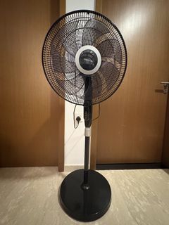 (Category: ) located in . Submitted by neouzz (Listing ID 1447406419, Image 1). Description: .