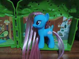 (Category: ) located in . Submitted by cloudy_paints (Listing ID 1447393068, Image 1). Description: .