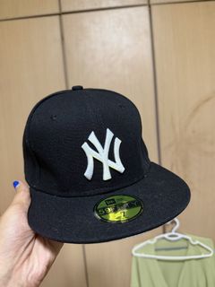 (Category: ) located in . Submitted by shaks_closet (Listing ID 1447447582, Image 1). Description: .