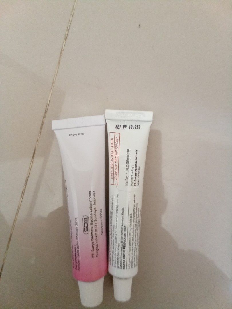Niaceft aja yg aza sold (Kategori: Kulit, Sabun & Tubuh) berada di Bandung. Dikirim oleh lisdiary_preloved (ID iklan 1447323999, Gambar 2). Deskripsi: baru 1 x swipe duanya isi mash ada 90% dijual krn kata dokterny ganti salep.boleh nego jangan sadis ya original beli diapotik bukan online,nanti pengiriman di pake packing yg mantep biar ga luber.transfer only ya pengiriman dri bandung soreang.