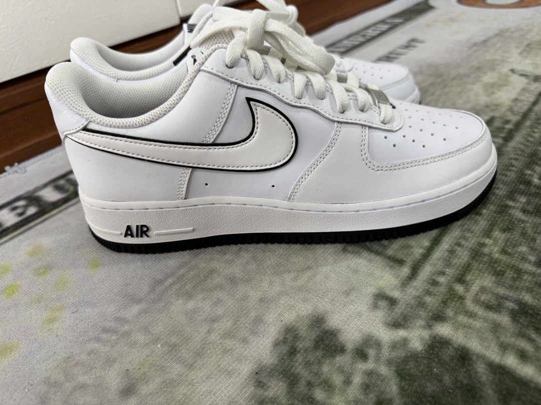 Nike Air Force 1 White Black Outline (Category: Sneakers) located in Quezon City. Submitted by hapirecords (Listing ID 1447349305, Image 1). Description: Af1 white/black Sz 9.5 Complete BNDS 3500 Qc area.