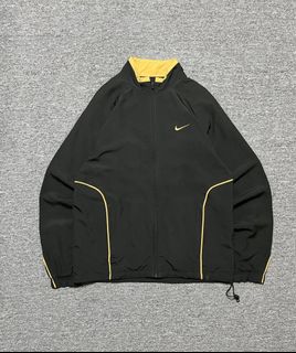 (Category: ) located in . Submitted by wewearworn (Listing ID 1447459045, Image 1). Description: .