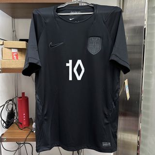 （分類：）位於 。 由 jlingz_ 提交（商品編號 1447425724，圖片 1）。簡介： 。