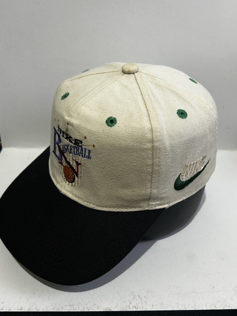 Nike Vintage (Category: Caps & Hats) located in Manila. Submitted by fierce_capgame (Listing ID 1447395149, Image 2). Description: .