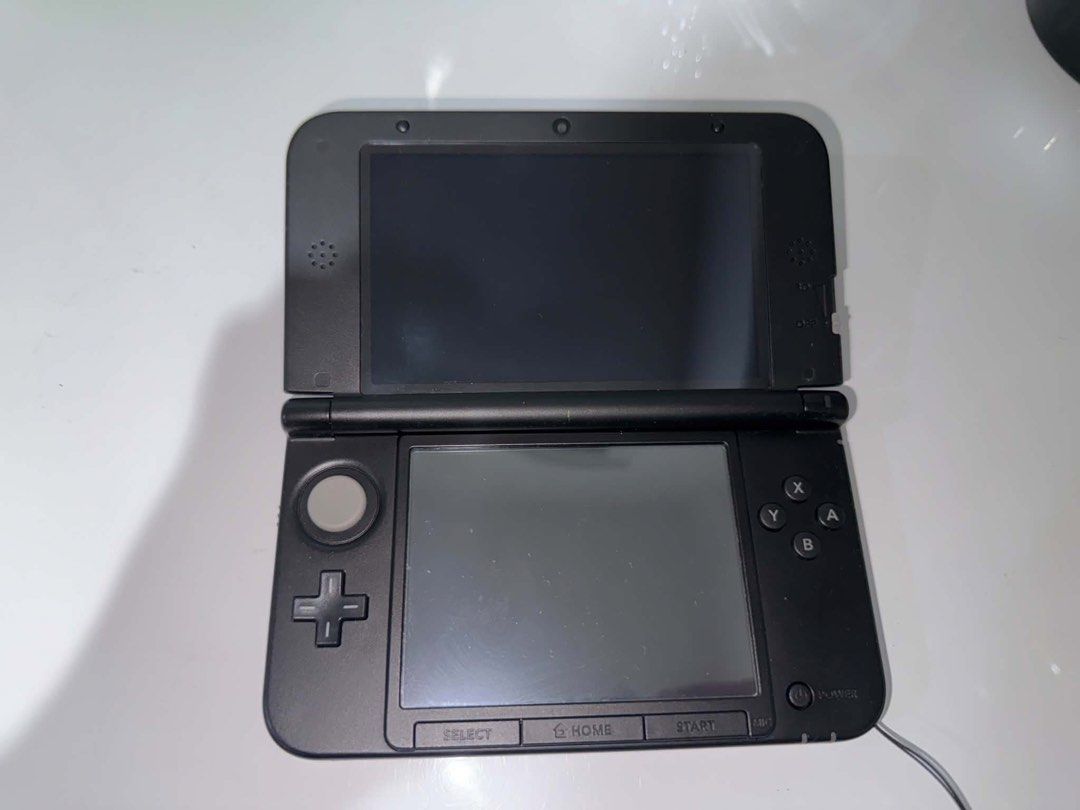 Nintendo 3DS XL Bundle – Pokémon Collection (Category: Nintendo) located in Manila. Submitted by 818depop (Listing ID 1447431139, Image 1). Description: PRICE IS NEGOTIABLE ! FOR SALE: Nintendo 3DS XL Bundle – Pokémon Collection Includes: * Nintendo 3DS XL * 4GB SD Card * Charging Cable * Hard Case * Pokémon Center Tokyo Exclusive Game Case Games: * Pokémon White 2 * Pokémon SoulSilver * Pokémon Moon * Monster Hunter 4 Ultimate * Splinter Cell * 