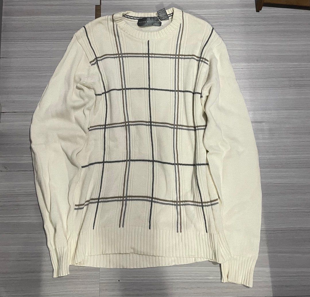 Oscar De la Renta Longsleeve (Category: Activewear) located in Manila. Submitted by 2002kid (Listing ID 1398410180, Image 1). Description: Vintage Oscar De la renta Stripe pattern Long sleeve Brand new condition Size: Small Dimes Width:20 Length:29 Issue: None 📨.