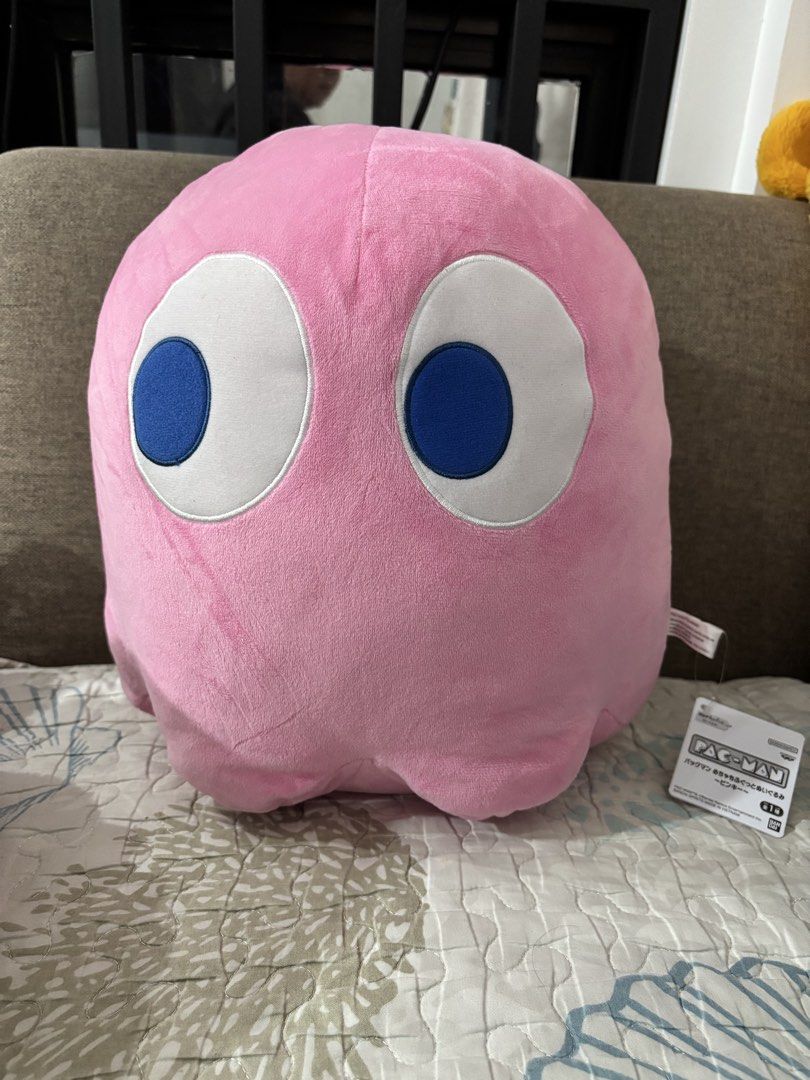 Pac-Man Pink Ghost Plush Toy (Category: Plushies & Soft Toys) located in Mexico. Submitted by 3everything (Listing ID 1447450678, Image 1). Description: - Adorable pink ghost plush from Pac-Man - Super soft and squishy, ideal for cuddling - Great for decorating any room - Comes with original tag attached - A must-have for Pac-Man enthusiasts! - Malaki po ito.