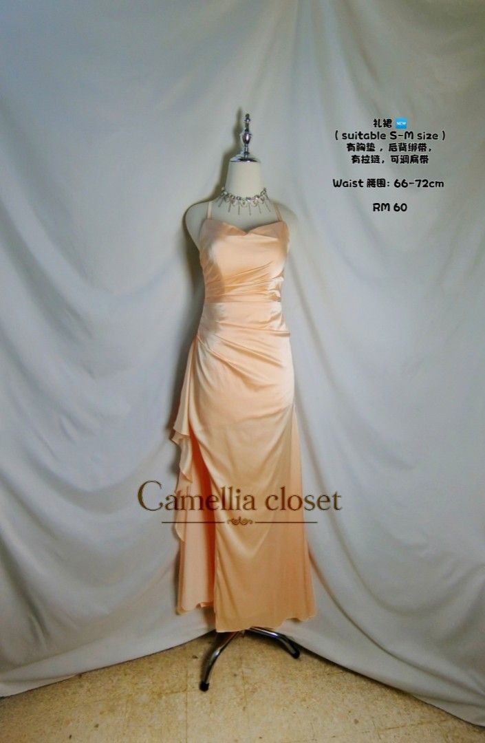 Peach Satin Evening Gown (Category: Evening Dresses & Gowns) located in Shah Alam. Submitted by puikuan11 (Listing ID 1446607134, Image 2). Description: ( suitable S-M size ) -have bra pad, back starap, have zip,adjustable shoulder strap 👗 Feel free to ask for the bust, waist, and hip measurements before purchasing. 💰 Enjoy a discount when you spend RM50 or more! 🎉 Ready Stock｜Online Shop 🕚Mon-Sat | 11:00am-06:30pm ⭐No return/refund ⭐ Serious