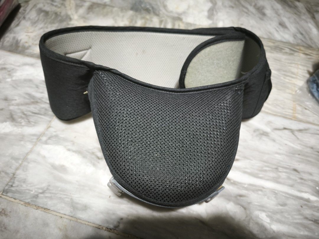 Picolo Hip Seat Carrier (Category: Carriers & Slings) located in Quezon City. Submitted by chinitasclosette (Listing ID 1447419401, Image 3). Description: Selling our Picolo Hip Seat Baby Carrier in good condition. Features: 6 carrying positions ▶️Front carry (baby facing parent) ▶️Front carry (baby facing outward) ▶️Hip carry ▶️Back carry ▶️Hip seat only ▶️Carrier only (depending on configuration) Ergonomic hip seat for better weight distributio