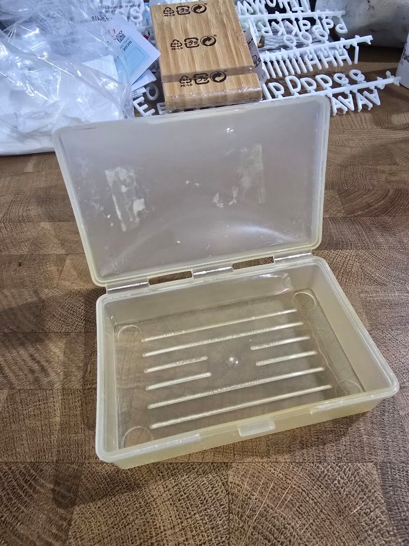 Plastic Soap Dish (P5 each) (Category: Bath) located in Makati City. Submitted by shopaholicsgallery (Listing ID 1447397656, Image 3). Description: - plastic soap dish - Colors: 1 blue, 2 light blue/teal, 1 clear with lid - Features drainage slots to keep soap dry - Ideal for bathrooms and kitchens - P5 each - RFS: decluttering.