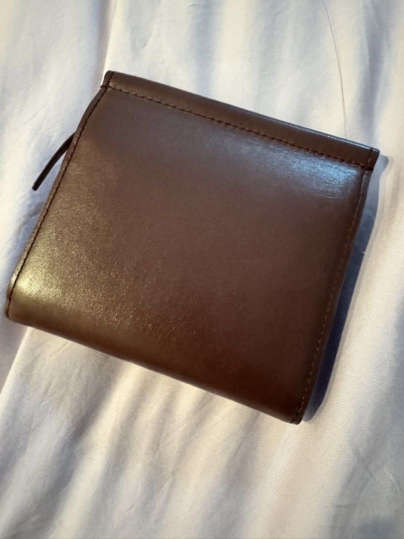 Polene N°7 Wallet - Burgundy (Category: Luxury Bags & Wallets) located in Caloocan City. Submitted by luckycharmangel (Listing ID 1447445956, Image 2). Description: Polene N°7 Wallet - Burgundy Not available in Polene Website anymore Like new with minimal scratch Bought in 2022 from US website, can provide online receipt for proof MOP: BPI, BDO, Gcash.