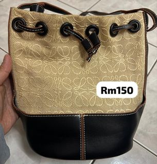 (Category: ) located in . Submitted by ezathani (Listing ID 1447414564, Image 1). Description: .