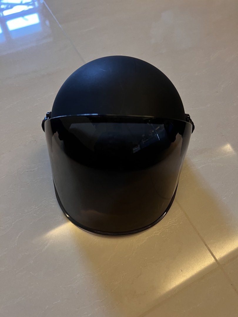 Protector hat (Category: Motorcycle Accessories) located in Singapore. Submitted by takemy108 (Listing ID 1447381064, Image 2). Description: Protector hat for handphone.
