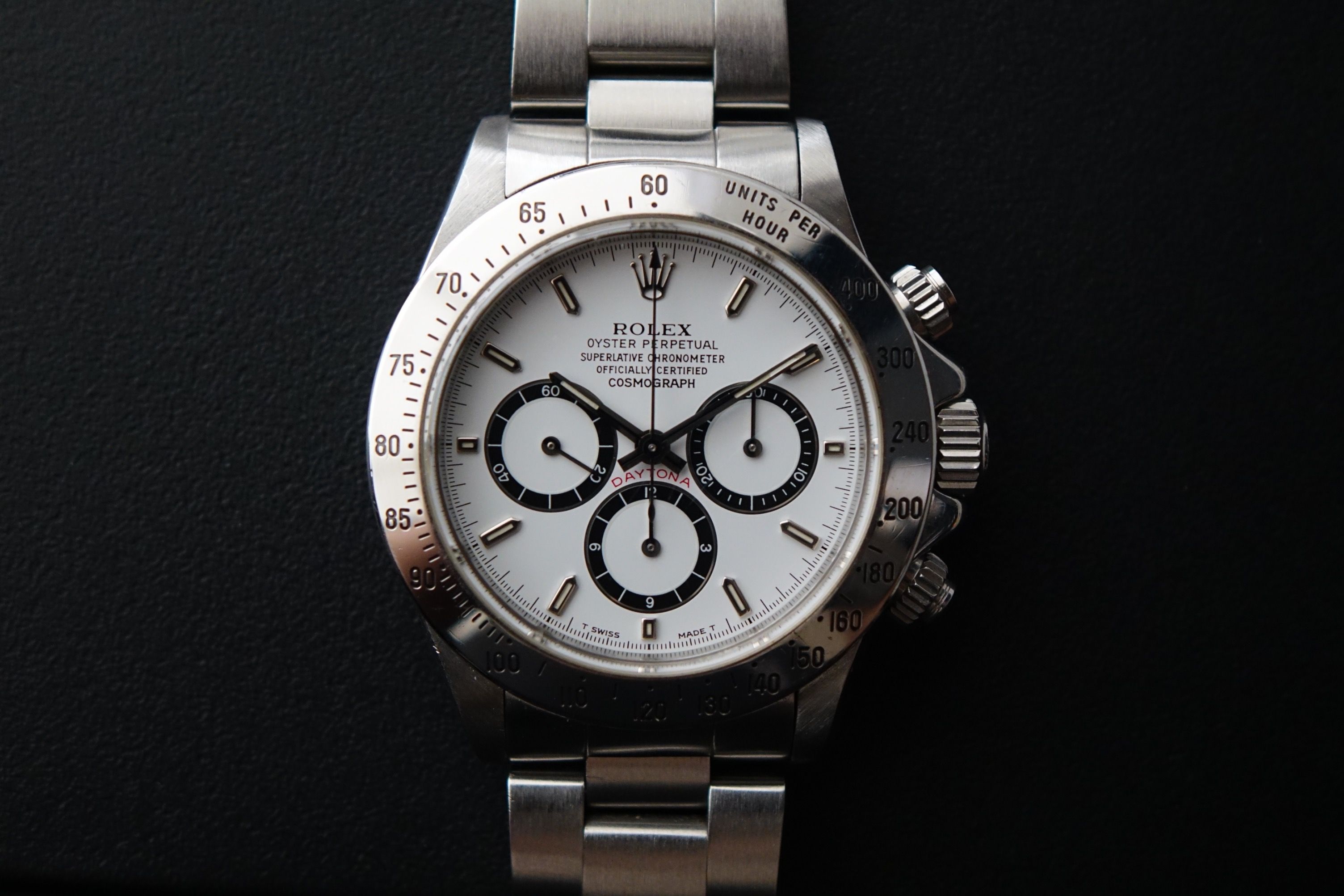 Rare Rolex Daytona Zenith 16520 Inverted 6 White dial Watch Only (Category: Watches) located in Singapore. Submitted by wristime (Listing ID 1447437817, Image 1). Description: Join our tele-gram channel for the latest updates! https://bit.ly/4rwZ2Mp The Rolex Daytona 16520 marked the beginning of the automatic Daytona era, powered by the renowned Calibre 4030 based on the Zenith El Primero movement. This example features the sought-after white di