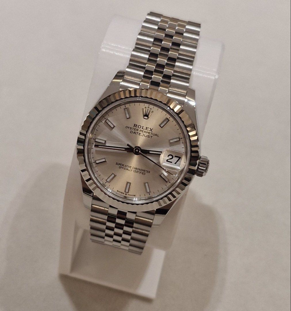Rolex Datejust 31 Silver Fluted Jubilee (Category: Luxury Watches) located in Manila. Submitted by rhyswatchphil (Listing ID 1447329803, Image 2). Description: Rolex Datejust 31 Silver Fluted Jubilee Year 2026 Brand New Full Set 765,000.
