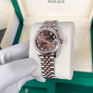 (Category: ) located in . Submitted by timeless_luxpiece (Listing ID 1447371682, Image 1). Description: .