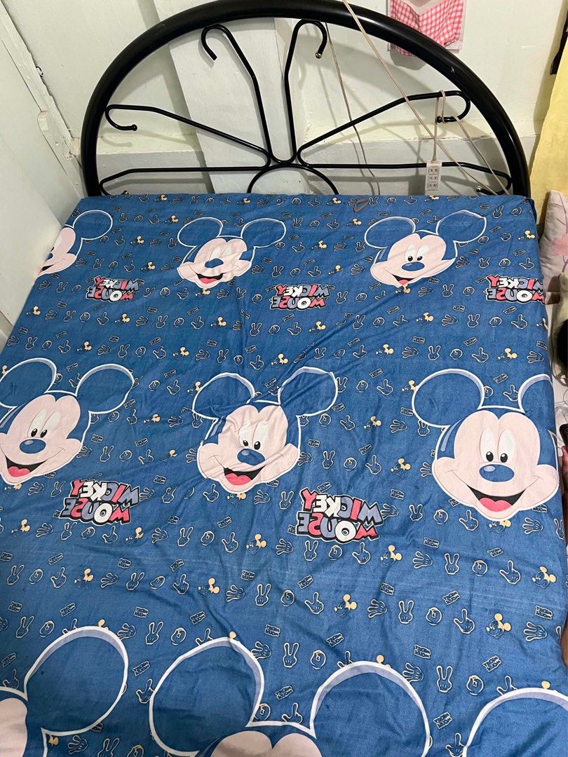 Rush Sale: Bed Frame (Category: Bed Frames & Mattresses) located in Manila. Submitted by mable__pang (Listing ID 1447438458, Image 2). Description: SOLD NA FOAM BED FRAME ONLY -1500 Prio malapit, pwede pick up.
