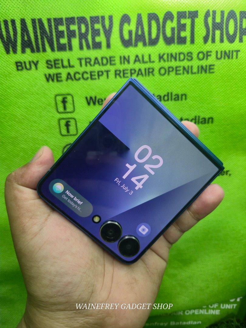 SAMSUNG GALAXY FLIP 7 12/256 (Category: Samsung) located in San Juan City. Submitted by wainefreygadgetshop (Listing ID 1447345354, Image 1). Description: SAMSUNG GALAXY Z FLIP7 12/256 (NTC APPROVED ) (PLEASE SEARCH MO NALANG FULL SPECS) ALL GOODS AT WORKING NO REPAIR HISTORY PEDE PANG BACK UP PHONE SCREEN TESTED SIGNAL TEST CAMERA SOBRANG LINAW HONEST ISSUE ILALAGAY SA NOTE KUNG MERON MAN PARA AWARE KA! * SEE LAST PICTURE MAY MALI-IT NA DEADPIXE