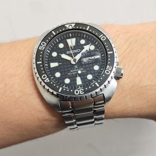 (Category: ) located in . Submitted by anotherwatchstore (Listing ID 1447385623, Image 1). Description: .