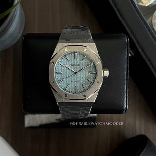 (Category: ) located in . Submitted by humblewatchmodder (Listing ID 1447429956, Image 1). Description: .