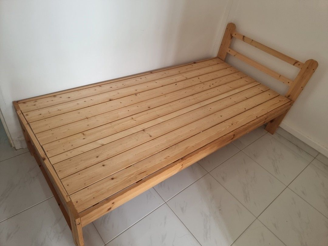 Single bedframes (Category: Bed Frames & Mattresses) located in Singapore. Submitted by aijis (Listing ID 1447372764, Image 2). Description: 4 bed frames, 3 mattress available bed frame - $25 each mattress $20 each self collect from tampines.