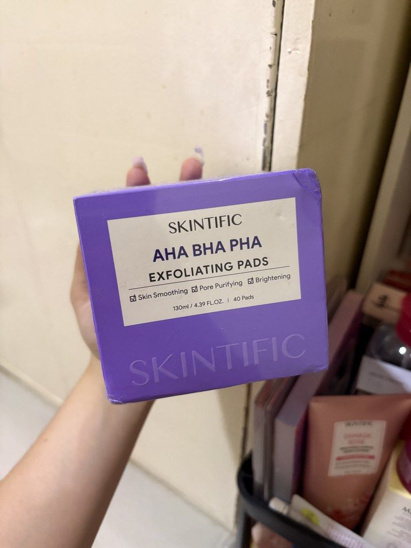Skintific AHA BHA PHA Exfoliating Pads (Category: Face Care) located in Manila. Submitted by sush1bae (Listing ID 1447390245, Image 1). Description: - Skintific AHA BHA PHA Exfoliating Pads Brand New.