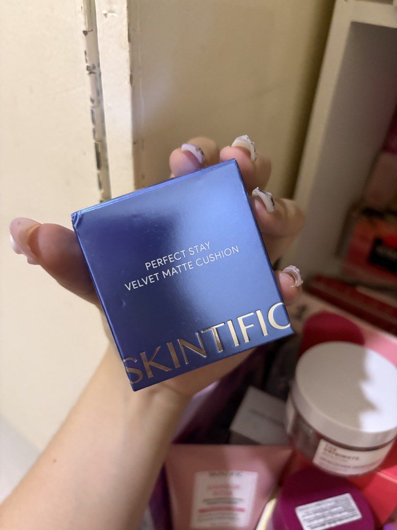 SKINTIFIC Mini Matte Cushion (Limited Edition) (Category: Makeup) located in Manila. Submitted by sush1bae (Listing ID 1447389592, Image 2). Description: - SKINTIFIC Perfect Stay Velvet Matte Cushion -mini size, can be used as keychain - unopened - expiry: 2029 Available shades: 03 Petal ❌ sold 02 Ivory 03A Almond 04 Beige.