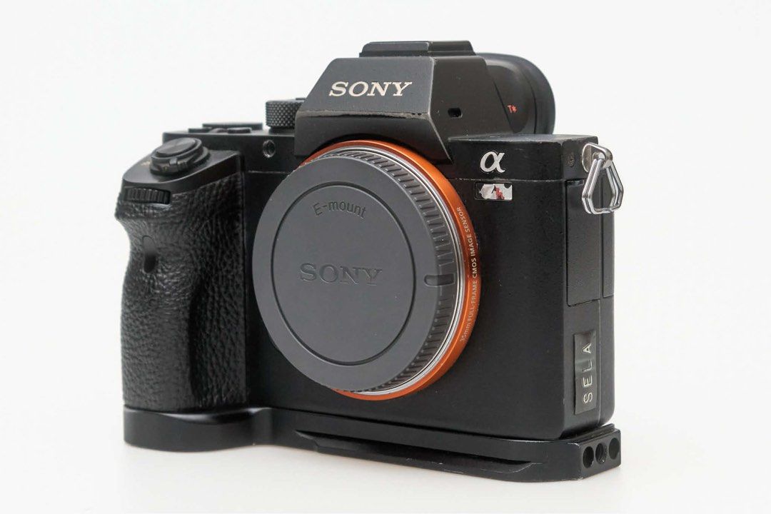 Sony Alpha a7R II Mirrorless Camera Body with Accessories (Category: Cameras) located in Baguio. Submitted by gabriyelo (Listing ID 1447334443, Image 3). Description: - Sony Alpha a7R II camera body -2 Orig batteries -1 3rd Party Bat -1 3D printed Battery case -2 3rd Party Charger -Original TetherPro Cord -Original Sony Battery Grip.