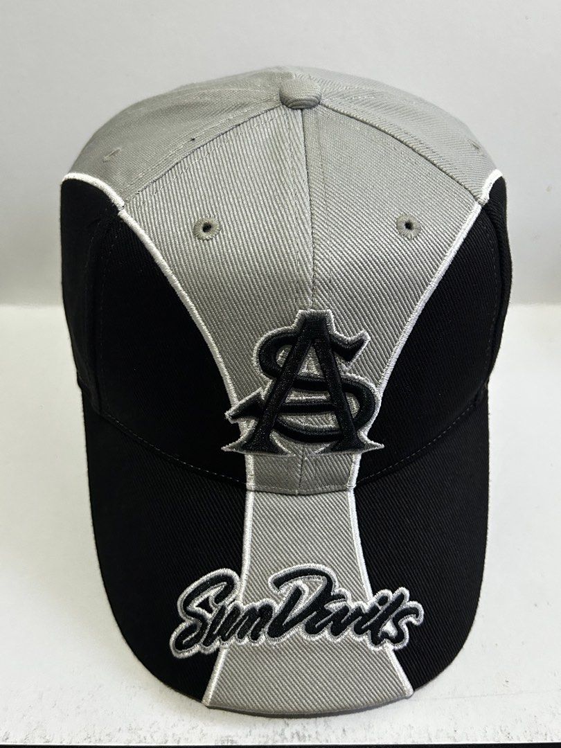 Sun devils (Category: Caps & Hats) located in Manila. Submitted by fierce_capgame (Listing ID 1447394285, Image 1). Description: .