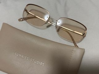 (Category: ) located in . Submitted by ml.closet (Listing ID 1447452512, Image 1). Description: .