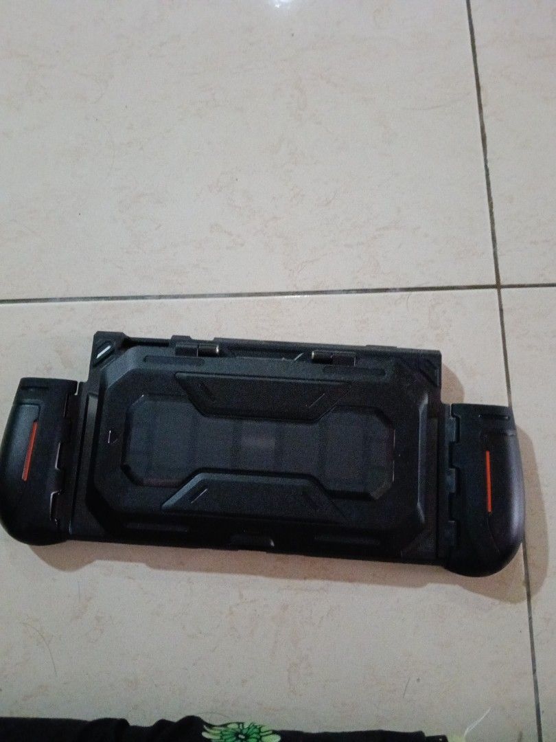 Switch 2 case (Category: Toys & Games) located in Johor Bahru. Submitted by li37150 (Listing ID 1447310821, Image 1). Description: .