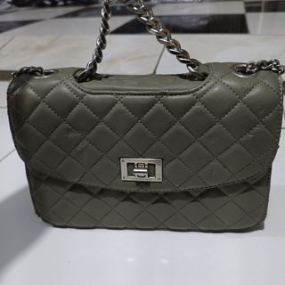 (Kategori: ) berada di . Dikirim oleh bekasisecondstore (ID iklan 1447436867, Gambar 1). Deskripsi: .