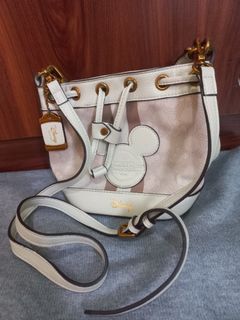 (Kategori: ) berada di . Dikirim oleh mnio99 (ID iklan 1447328800, Gambar 1). Deskripsi: .