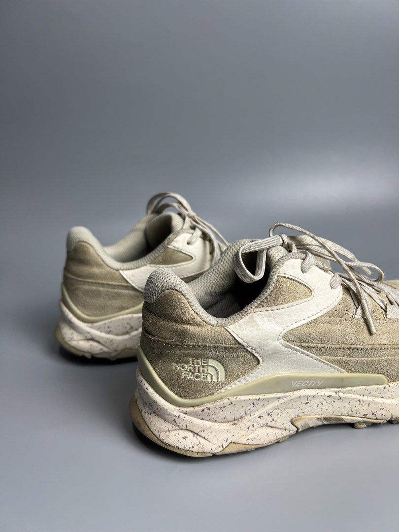 The north face vertic taraval (Category: Sneakers) located in Iba. Submitted by saploot (Listing ID 1447313327, Image 2). Description: Excellent condition Us 6 Minor sign of usage No major issue.