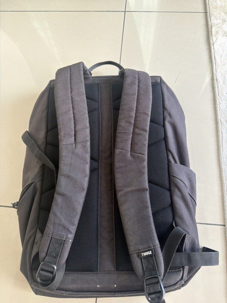 Thule backpack (Category: Backpacks) located in Alor Setar. Submitted by aaronaldan69775 (Listing ID 1447341595, Image 2). Description: Bag thule untuk dilepaskan Kondisi ok lagi Koleksi peribadi.