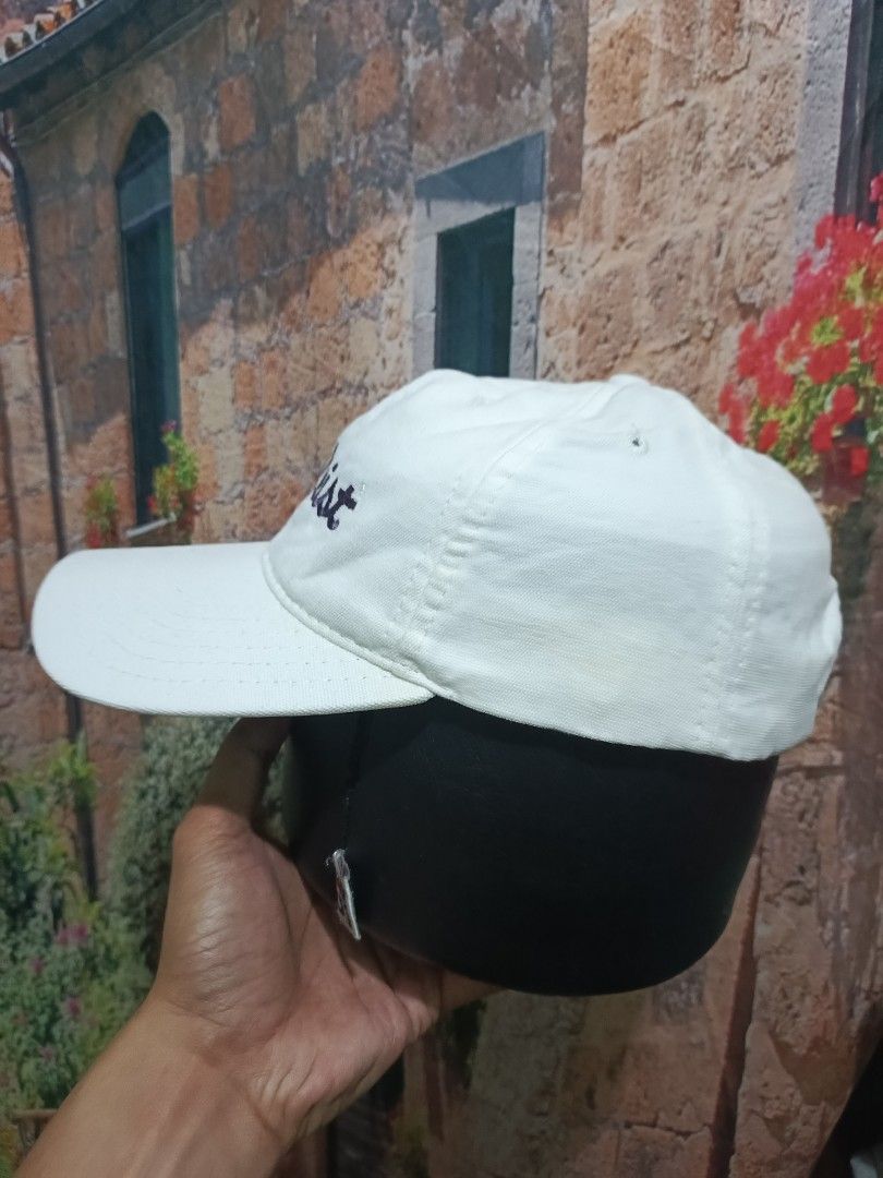 Titleist white dad hat cap (Category: Caps & Hats) located in Caloocan City. Submitted by shsgoods (Listing ID 1447367575, Image 3). Description: location: Karuhatan Valenzuela.