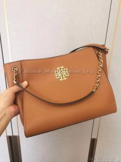 (Category: ) located in . Submitted by fashion.luxe (Listing ID 1447392614, Image 1). Description: .