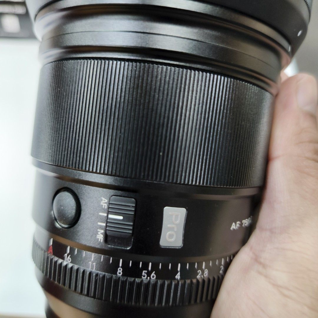 Viltrox Pro 75mm f1.2 (Category: Lens & Kits) located in Manila. Submitted by jeromedumm13989 (Listing ID 1447365732, Image 3). Description: Viltrox Pro 75mm f1.2 (E-mount for sony) Sharp and Fast AF Good as new DOP - May 15 2026 Wala pang 2months Complete with box manuals lens pouch and warranty card 23k nego pa basta sure buyer Rfs : switch to Fuji Loc: Lucena City Quezon Province.