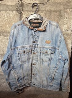 (Category: ) located in . Submitted by klsd.finds (Listing ID 1447463320, Image 1). Description: .