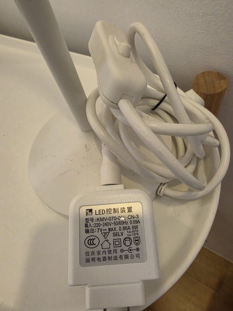 White LED Desk Lamp with Flexible Gooseneck (Category: Lighting) located in Paranaque City. Submitted by olxph_238106091 (Listing ID 1447304601, Image 2). Description: - White LED desk lamp - Flexible gooseneck arm for easy positioning - Includes power adapter (220-240V input, 7V max 0.8A output) - Ideal for study desks or bedside tables.
