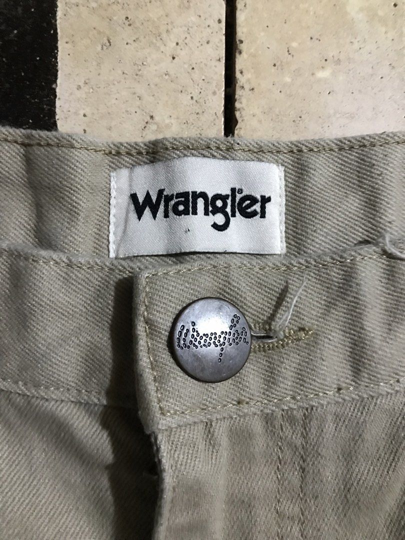 Wrangler Greensboro Pants (Category: Chinos) located in Cebu City. Submitted by kurt.constantreader (Listing ID 1447305282, Image 2). Description: With tags Original price - 1,980.
