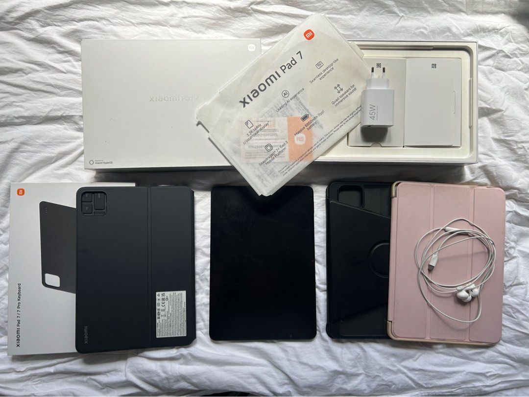 Xiaomi Pad 7 with Xiaomi Keyboard (Category: Android) located in Legazpi City. Submitted by prezeya (Listing ID 1447343519, Image 1). Description: DETAILS: - LADY OWNED 💗💋🩰🧚🏻‍♀️ - Xiaomi Pad 7 tablet (OG w receipt) - 256gb / 16GB RAM - 100% battery health - Original keyboard case (OG w receipt) - Original charger (wire missing) - 1 year old (‘di naman masyadong nagamit) - has paper-like screen protector (matte) - Wifi and No issue. FREEBIES 