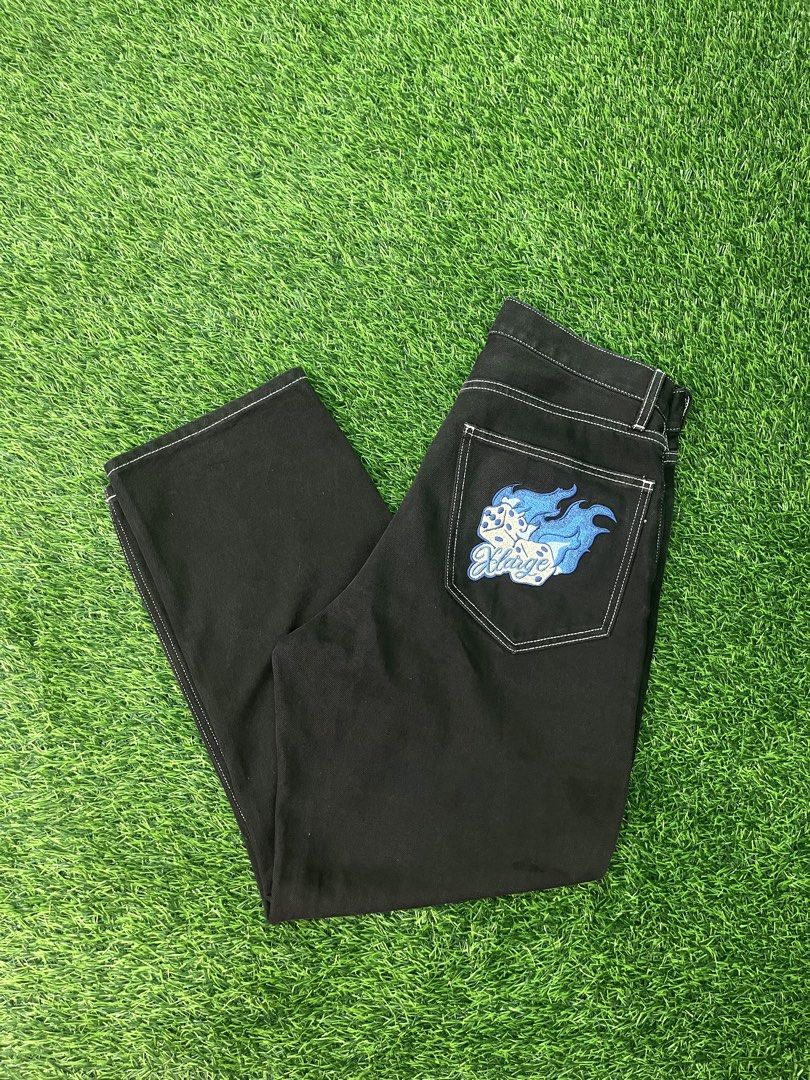 Xlarge Jeans (Category: Jeans) located in Manila. Submitted by borjajarde50912 (Listing ID 1447315341, Image 1). Description: Xlarge pants dice embroid Size 32 Good condi ₱1500 Qc.