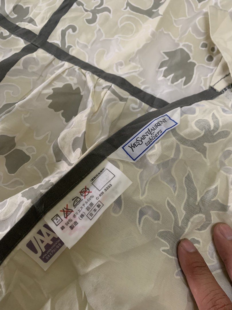 YSL APRON (Category: Blouses) located in Manila. Submitted by gelove.thrift (Listing ID 1447435839, Image 2). Description: .