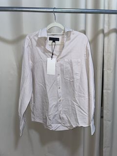 (Category: ) located in . Submitted by tinycloset__ (Listing ID 1447415382, Image 1). Description: .