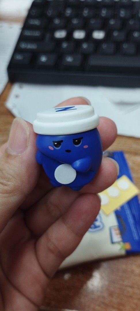 zus hipper blue buddy (Category: Designer & Blind Box Toys) located in Quezon City. Submitted by kvm30 (Listing ID 1447367067, Image 1). Description: willing to trade to choco chipster .
