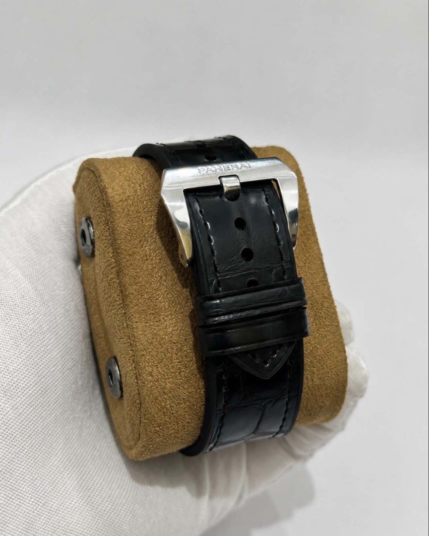 2012 Panerai Luminor Marina Base Model 44mm (Category: Luxury Watches) located in Del Monte. Submitted by arvin_mayo (Listing ID 1452718844, Image 3). Description: Panerai Marina Base Model Reference PAM000 2012 year model, O series 44mm case size Manual winding 9.5/10 excellent condition Watch and pouch only Trades accepted up or down P168,000 only.